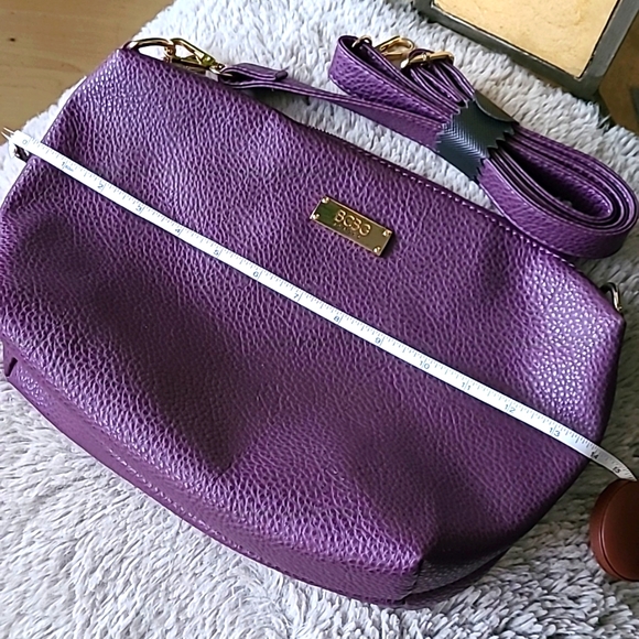 NWOT BCBG Paris Crossbody Bag ❤️ - Picture 7 of 8